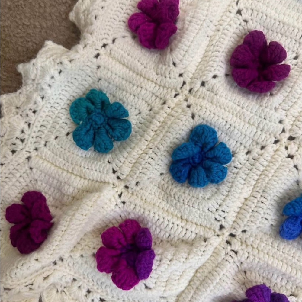 Handmade White Crochet Blanket with Blue & Purple Flower Appliqués - Picture 2 of 2